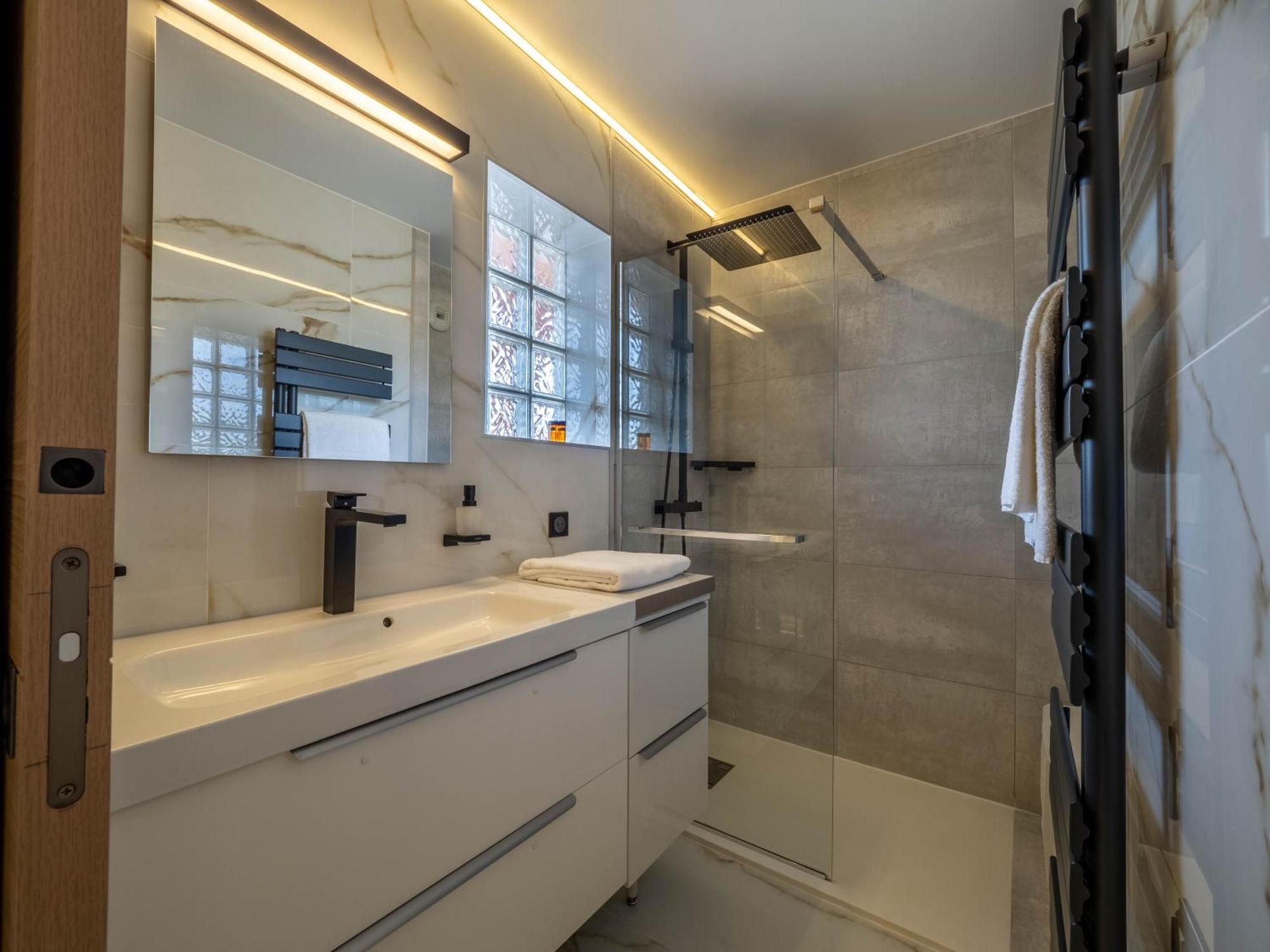 Eden Azur - Residence Hoteliere Golfe-Juan Quarto foto